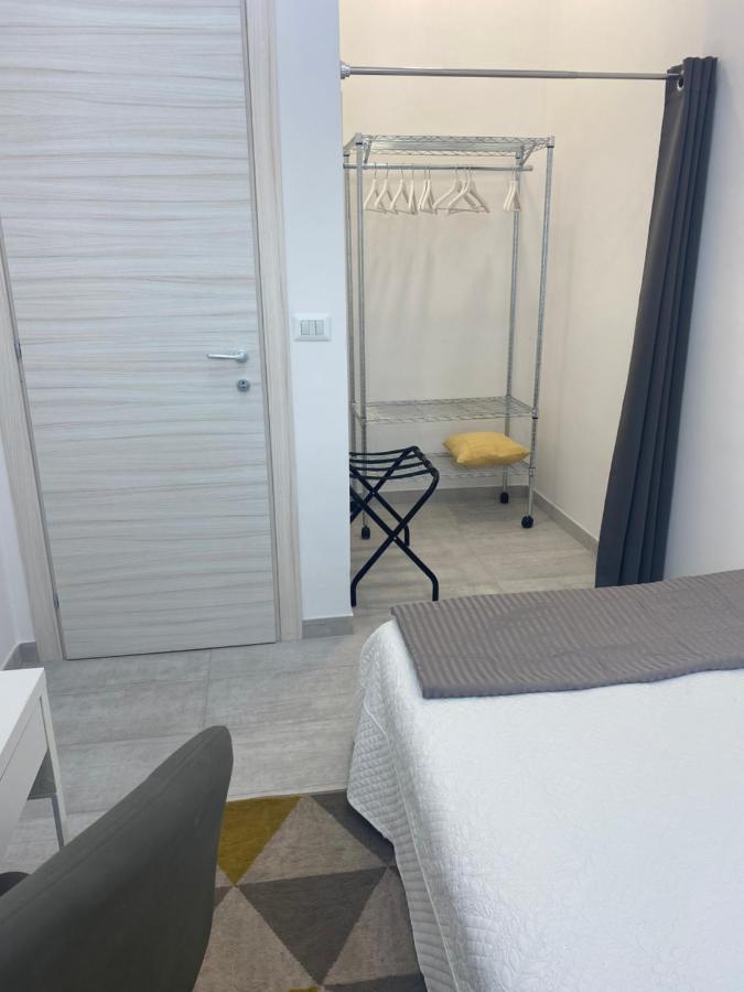Garden House Apartments In เนเปิลส์ ภายนอก รูปภาพ