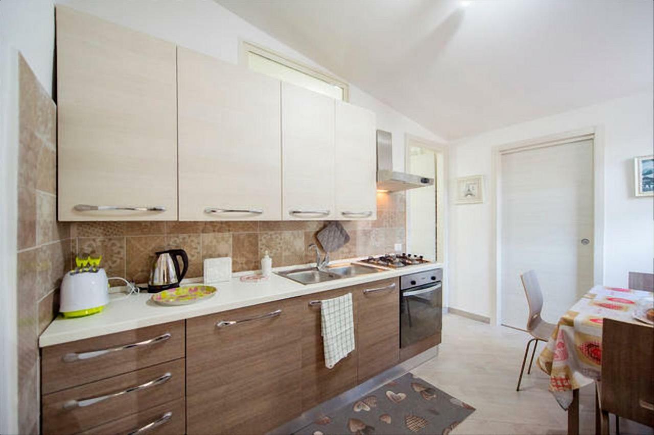 Garden House Apartments In เนเปิลส์ ภายนอก รูปภาพ