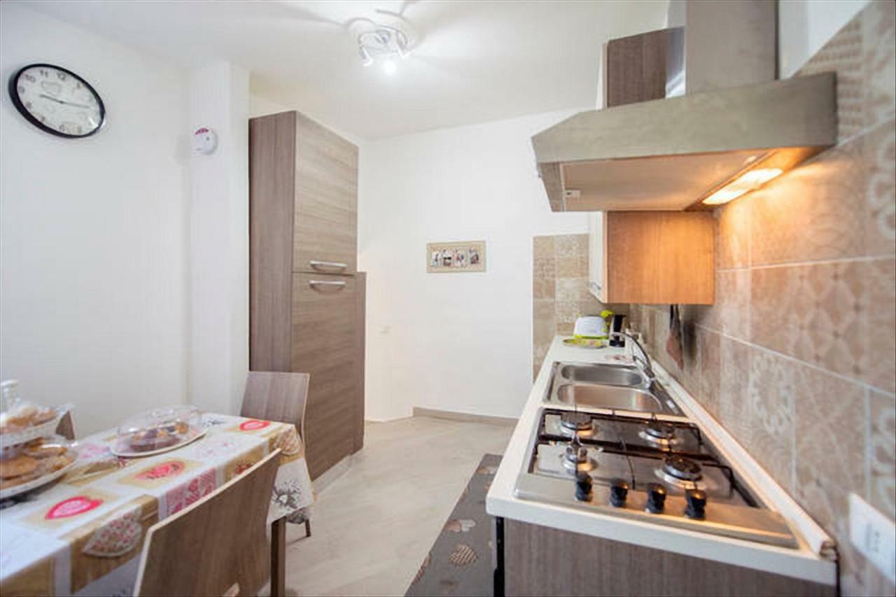 Garden House Apartments In เนเปิลส์ ภายนอก รูปภาพ