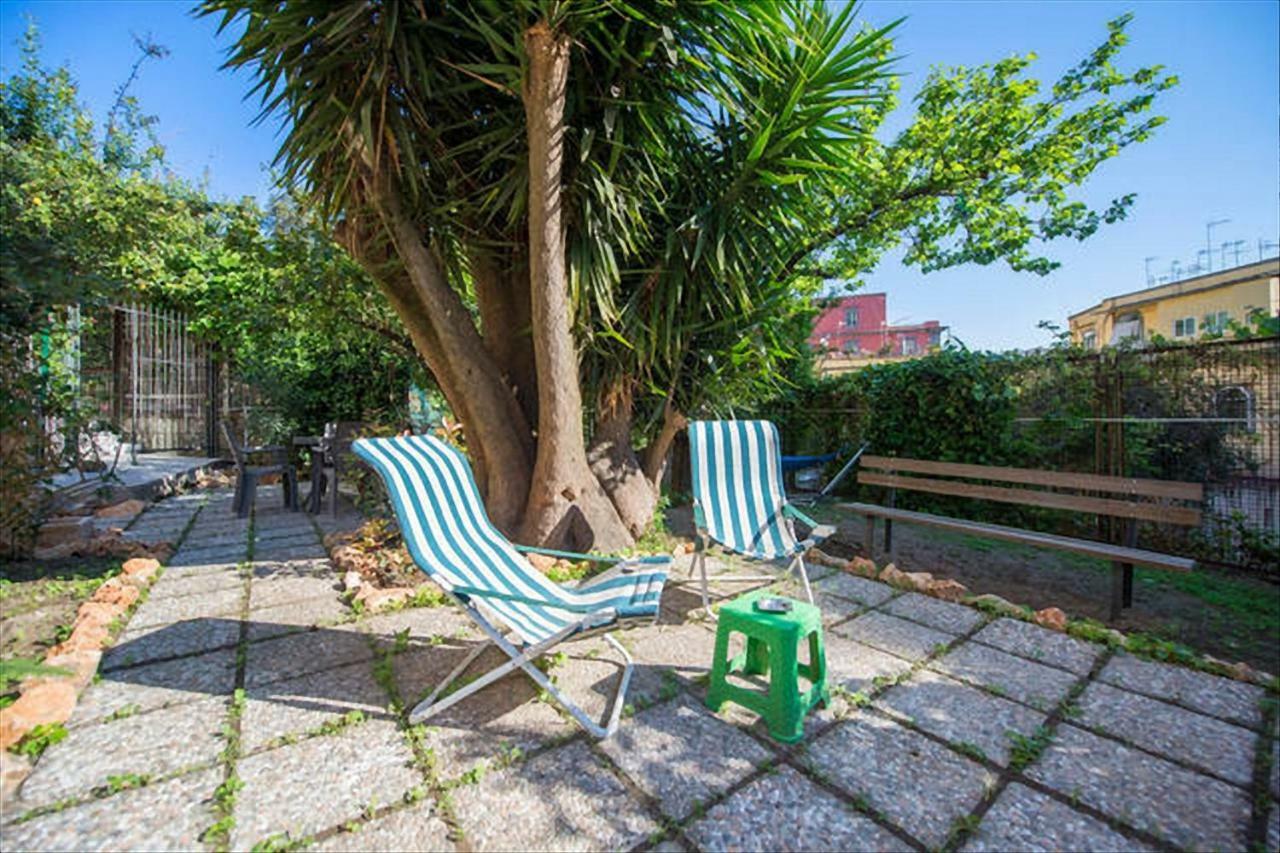 Garden House Apartments In เนเปิลส์ ภายนอก รูปภาพ